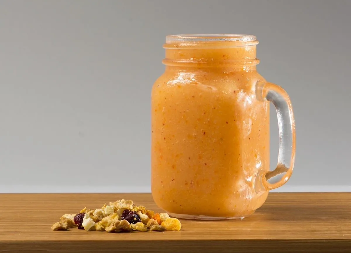 Batido de plátano piña y guayaba