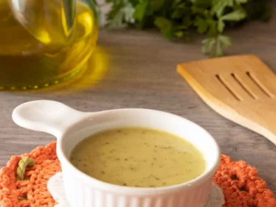 Mojo verde con aguacate