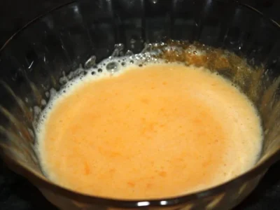 Crema catalana con piña y almíbar