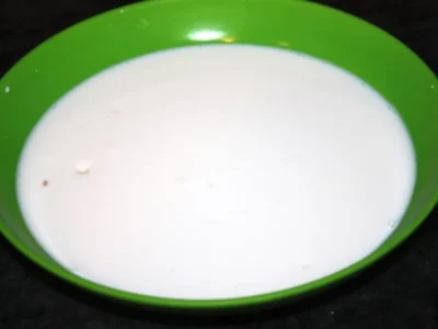 Crema catalana con piña y almíbar