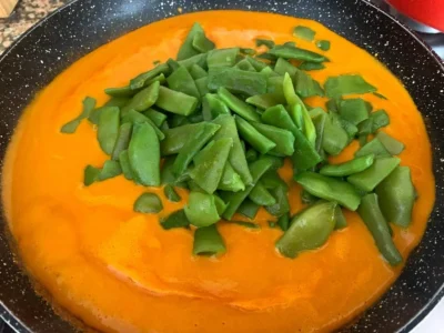Habichuelas esparragadas con huevo o «Judías verdes»