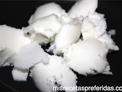 Mantecados con moscatel y esencia de limón