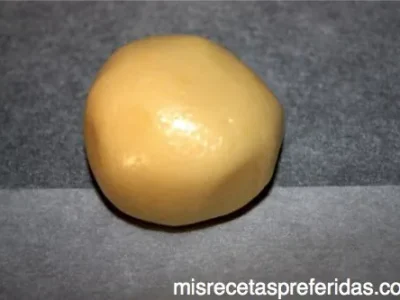 Mantecados con moscatel y esencia de limón