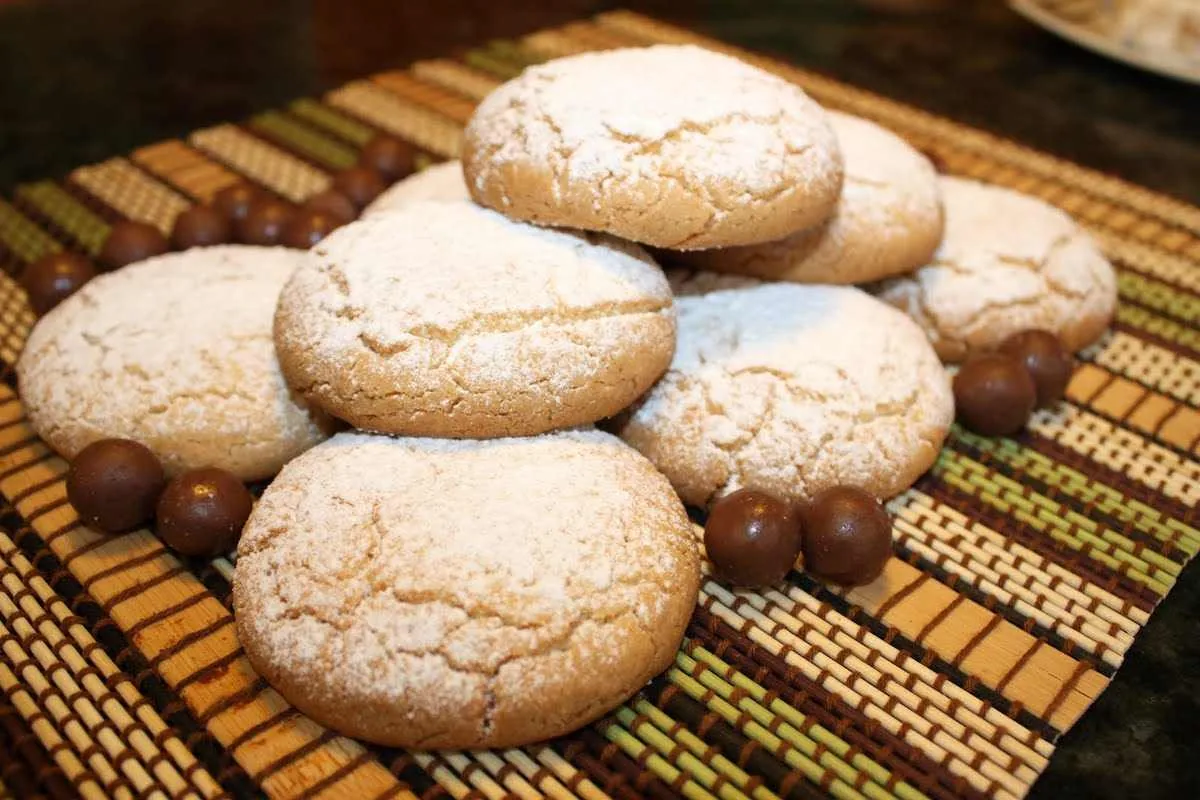 Mantecados con moscatel y esencia de limón