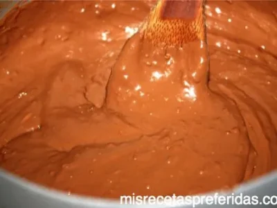 Turrón de cereales nueces chocolate y naranja