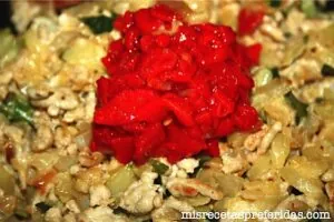 Calabacín rellenos de carne y pimiento piquillo