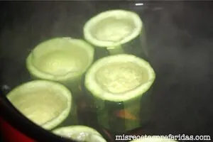 Calabacín rellenos de carne y pimiento piquillo