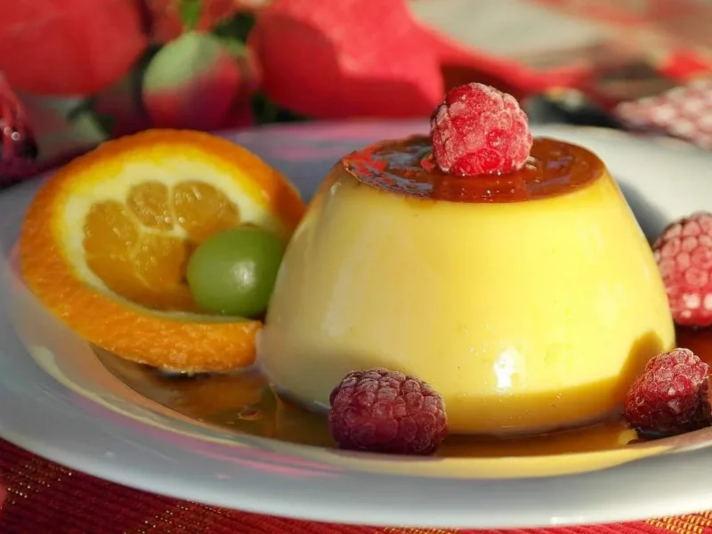 Flan de naranja con bizcocho