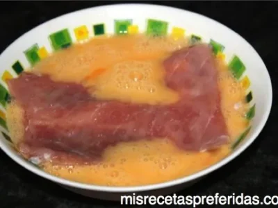 Libritos de lomo con jamón serrano y queso