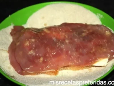 Libritos de lomo con jamón serrano y queso