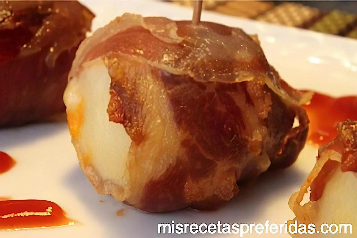 Bolitas de patata rellenas de paté envueltas con crujiente jamón ibérico