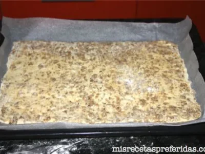 Coca de Chicharrones rellena cabello de Angel