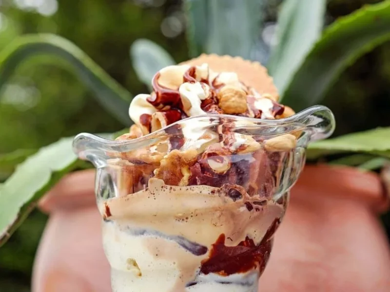 Helado con moscatel y frutos secos