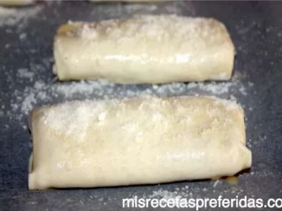 Cañas de jamón dulce y queso