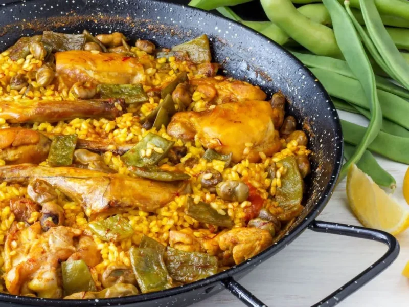 Conejo con arroz