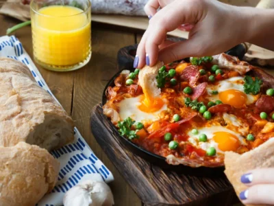 Huevos a la flamenca – Receta Tradicional llena de Sabor