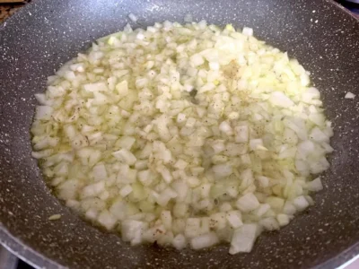 Tallarines a la carbonara con nata