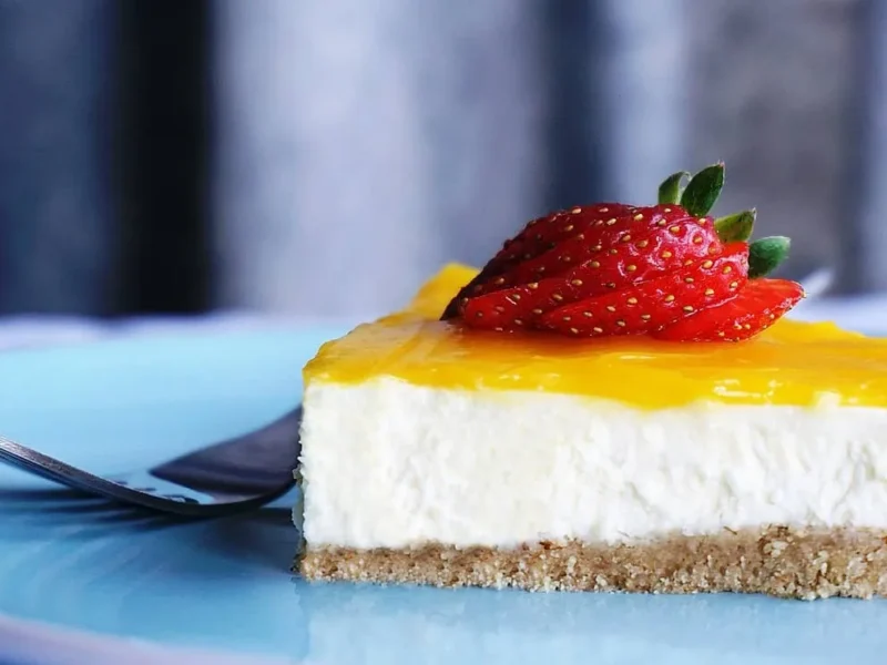 Tarta queso de gelatina con cobertura de limón
