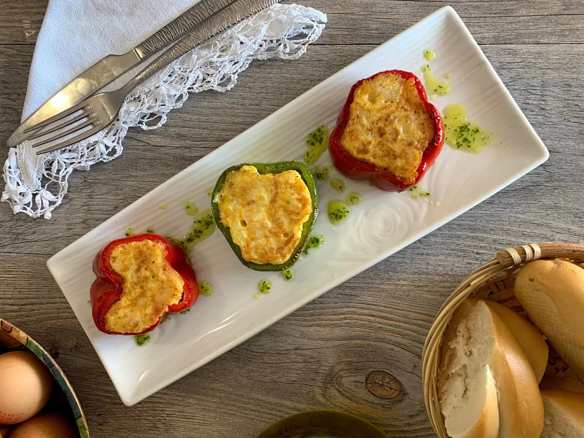 Pimientos rellenos de tortilla de patatas