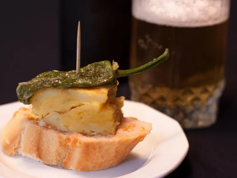 Pinchos de tortilla de patatas al horno