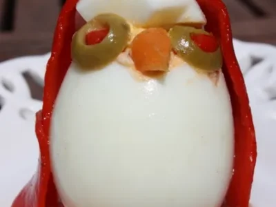 Pollito relleno con capa de pimientos