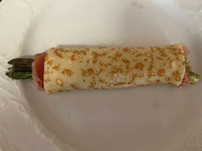 Crepes de jamón ibérico y espárragos