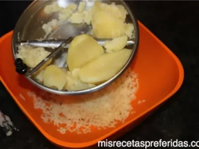 Bocaditos de patatas con beicón