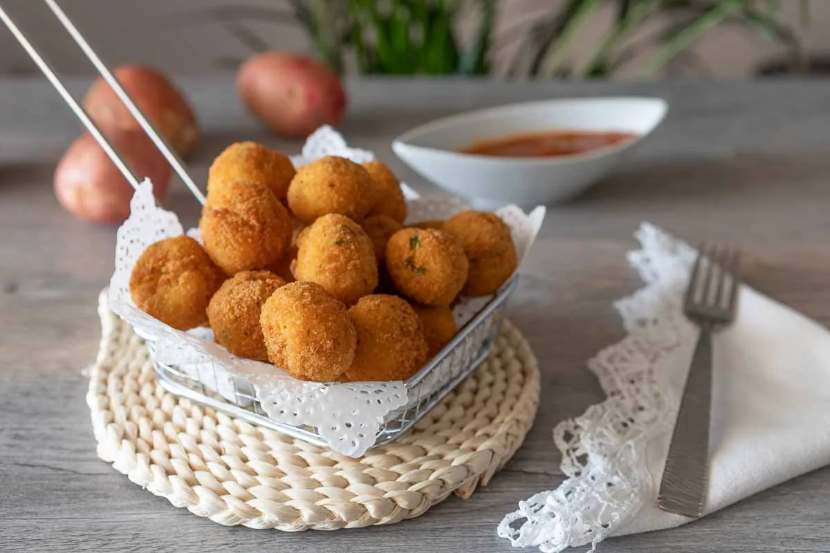 Bocaditos de patatas con beicón