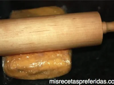 Turrón de yema tostada