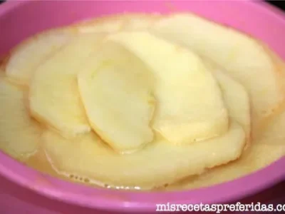 Bizcocho de naranja con manzana