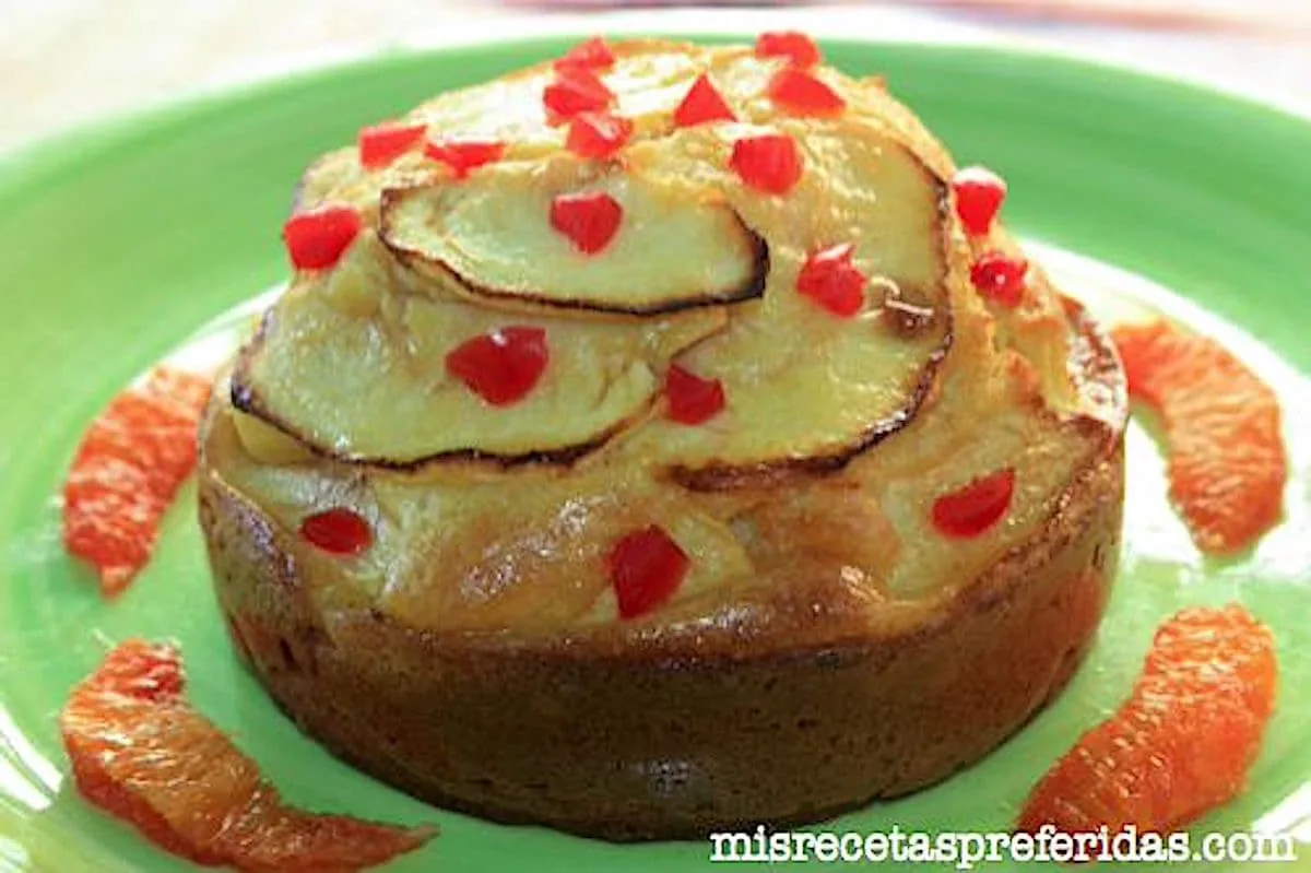 Bizcocho de naranja con manzana