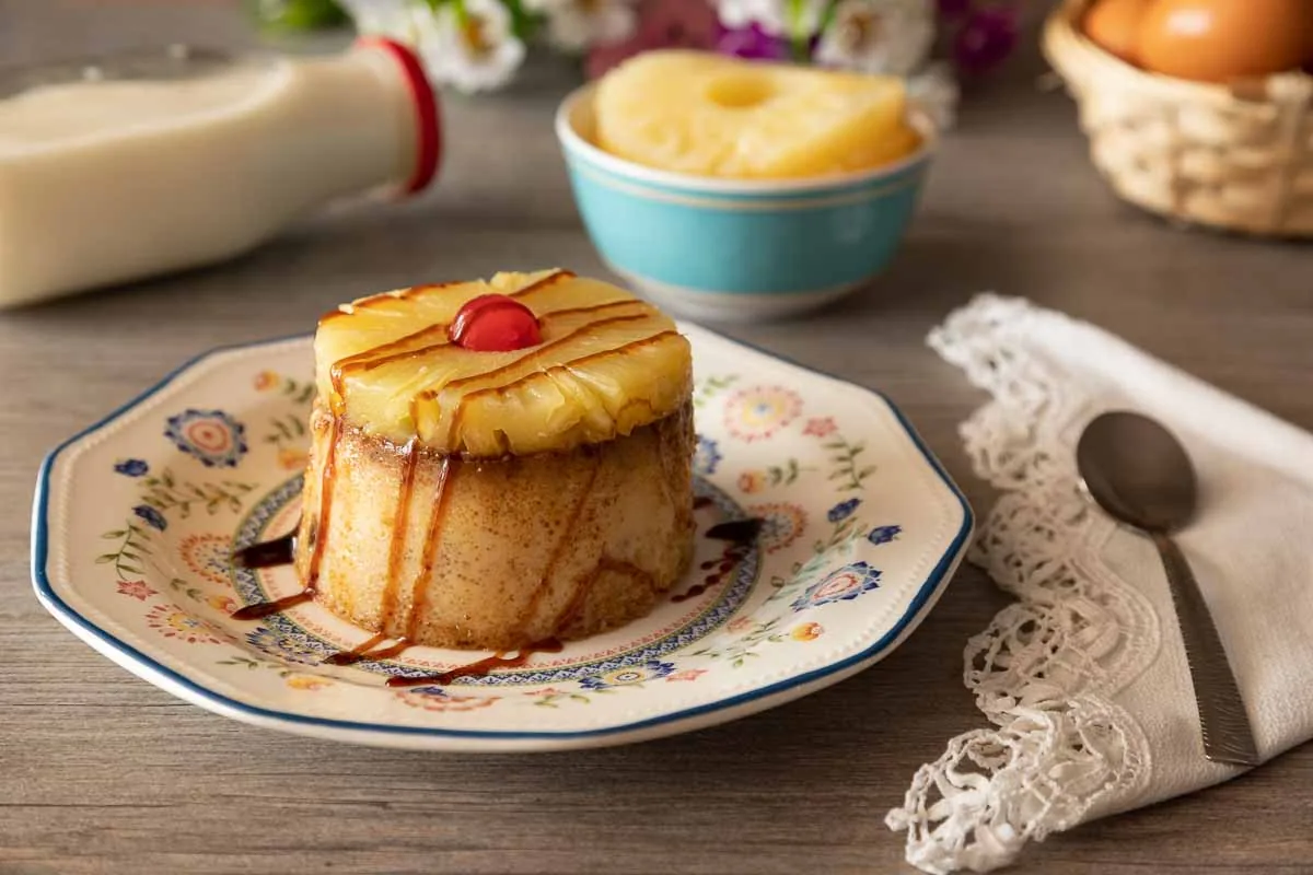 Flan de piña