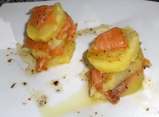 Tapas de patata y salmón
