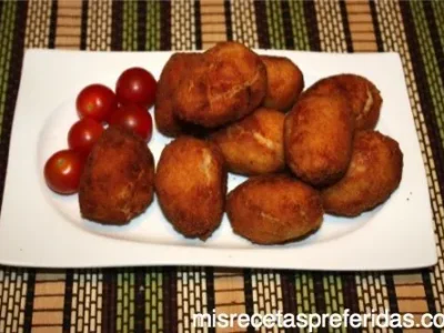 Croquetas de huevo de codorniz con bechamel
