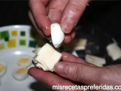 Croquetas de huevo de codorniz con bechamel