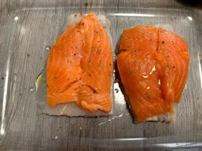 Merluza con salmón y patatas al horno