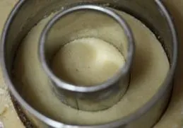 ROSQUILLAS CON CROCANTI DE ALMENDRAS