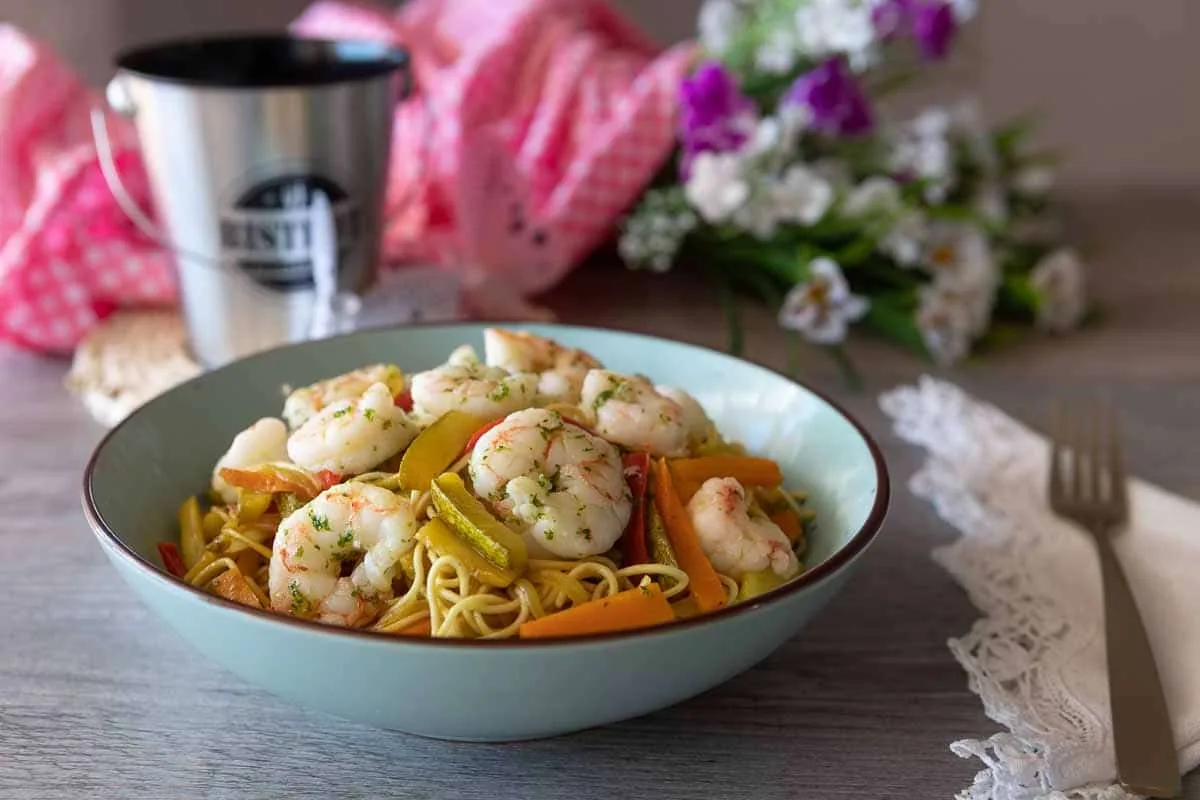 Fideos chinos con gambas