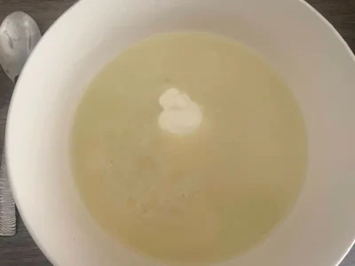 Sopa helada de melón con jamón