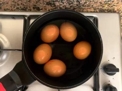 Huevos rellenos