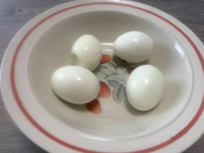 Huevos rellenos