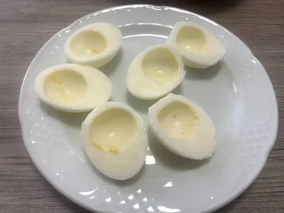 Huevos rellenos