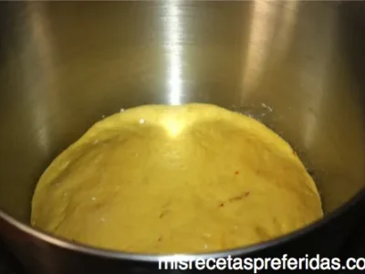 Pan dulce de anis y azafran