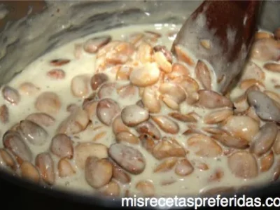 Turrón de almendra y miel