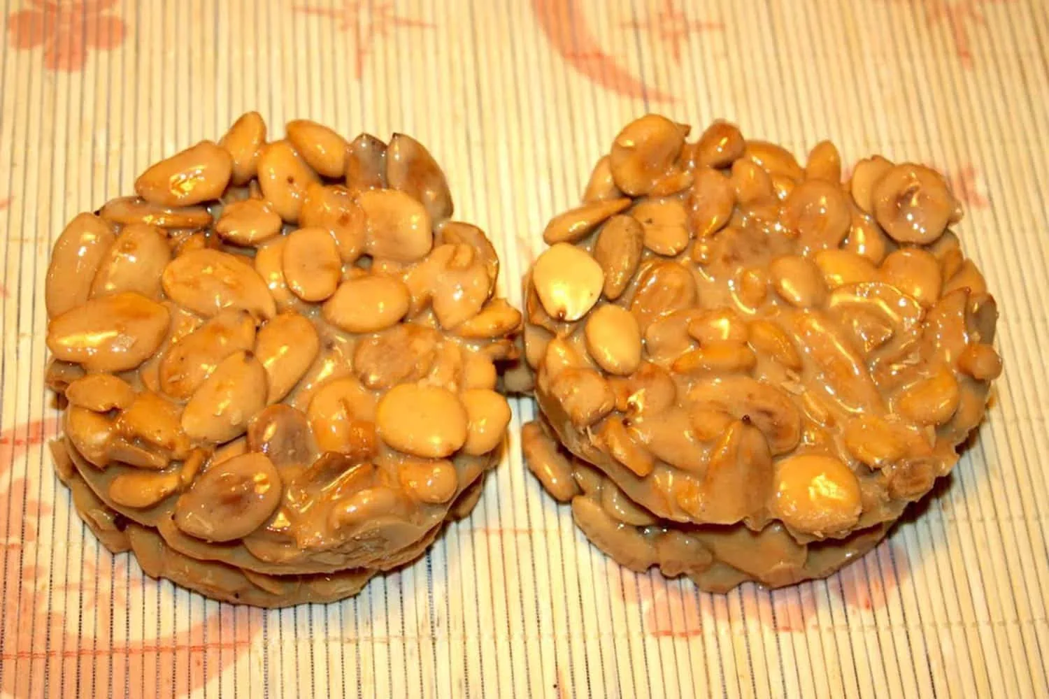 Turrón de almendra y miel