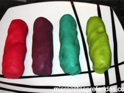 Galletas cuadriculadas de colores
