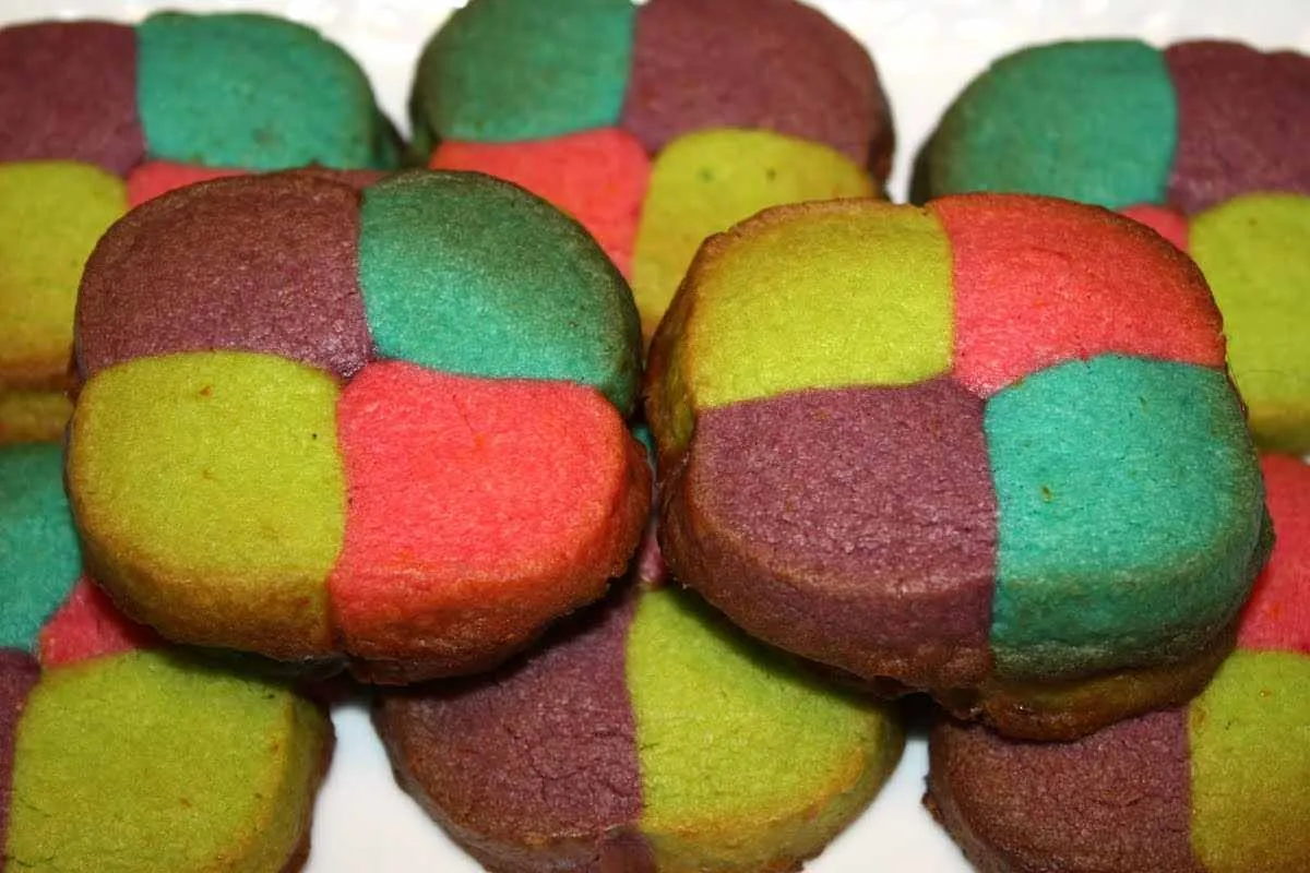 Galletas cuadriculadas de colores
