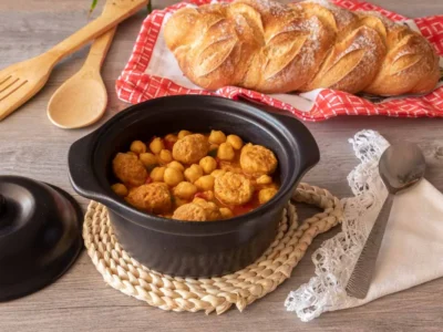 Garbanzos con butifarra