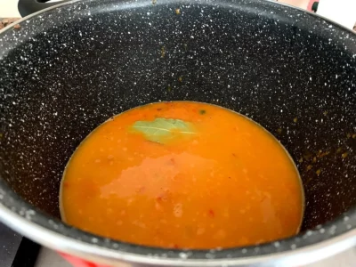 Garbanzos con butifarra