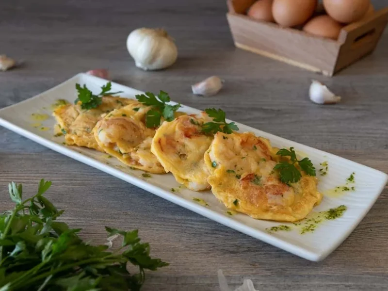 Tapas de tortillas con gambas